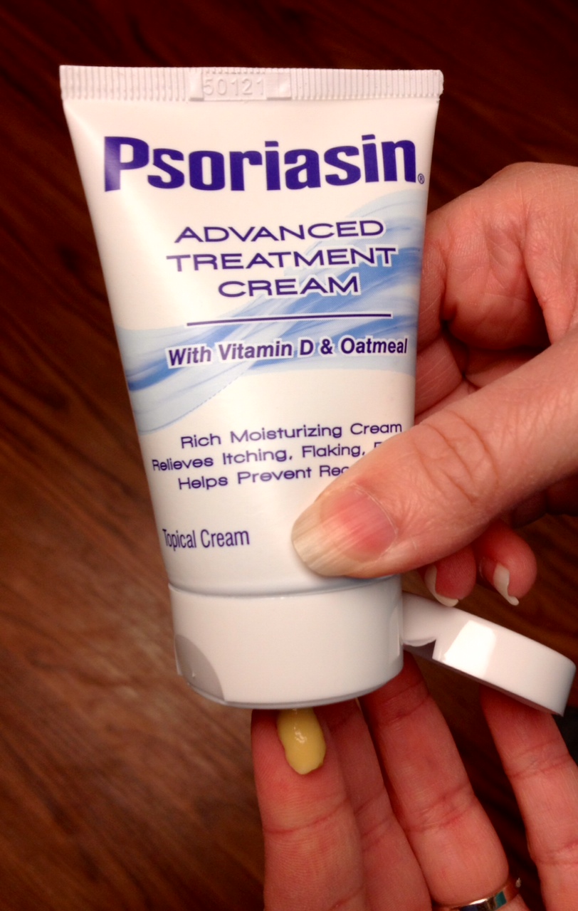 Men & Women Stylish Fashion Tips to Cover Psoriasis