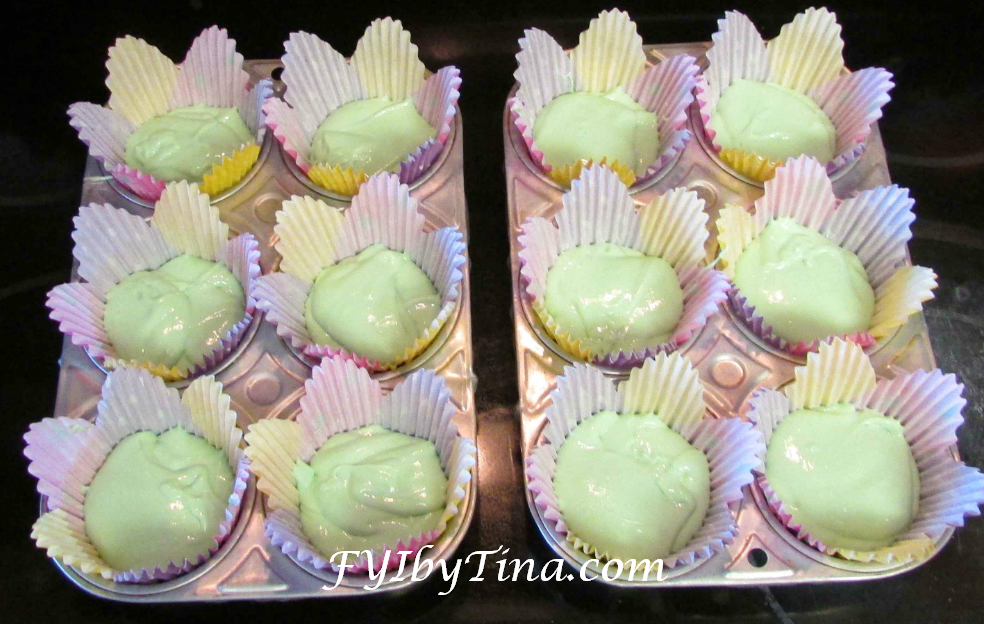 Making cupcakes that look like Easter Baskets, makes for a special treat on Easter Sunday.  They are much easier to make than you are thinking! 