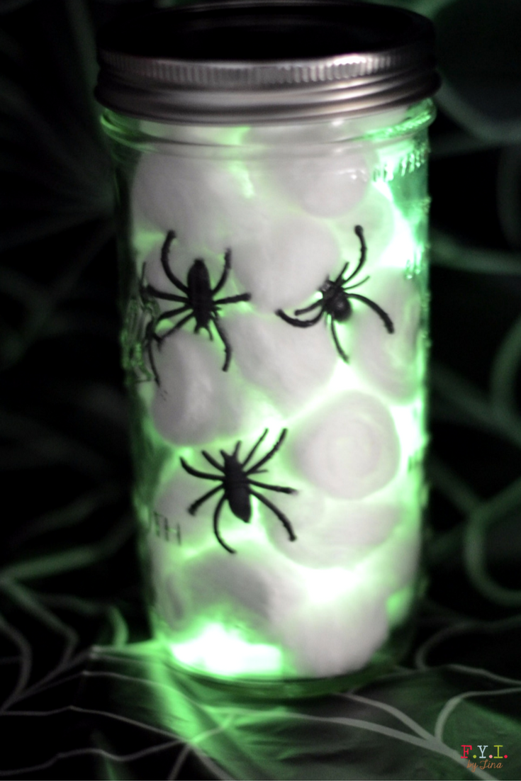 glowing-spider-in-a-jar-green