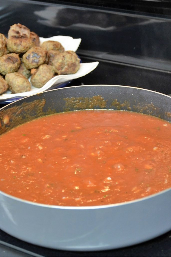 Spicy Meatballs Recipe • FYI by Tina